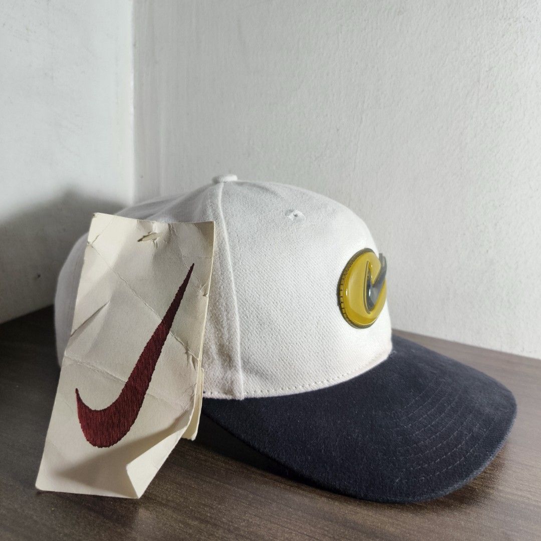 Vintage Nike 3D Oval Bubble Swoosh Cap (Category: Caps & Hats) located in Antipolo. Submitted by soon2byours_ (Listing ID 1467929884, Image 3). Description: Adult Fitting Free Size Velcro Flaws: yellow stains on dome (need deep clean) Color Rate: 8.5/10 Condition: GOOD.
