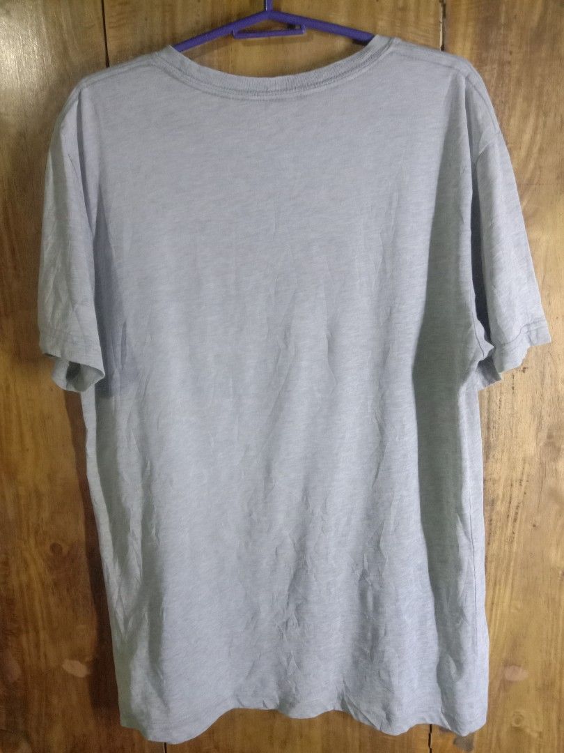 Vintage NIKE USA tshirt (Category: Activewear) located in Baguio. Submitted by oliviapreloved100620 (Listing ID 1467890896, Image 2). Description: .