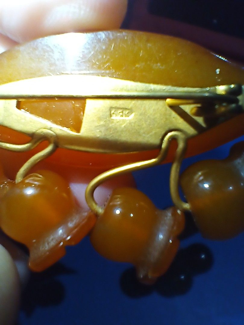 Vintage russian amber brooches bundle (Category: Other Accessories) located in Quezon City. Submitted by threetwotwo2ndaccount (Listing ID 1467912671, Image 3). Description: Vintage Russian Amber brooches bundle 3pcs 2pcs russian amber cherries brroch/pin 1pc russian amber lilly of the valley brooch/pin with marking not sire if 9k or 10k gold no inclusion bawal sa maselan bawal sa barat.
