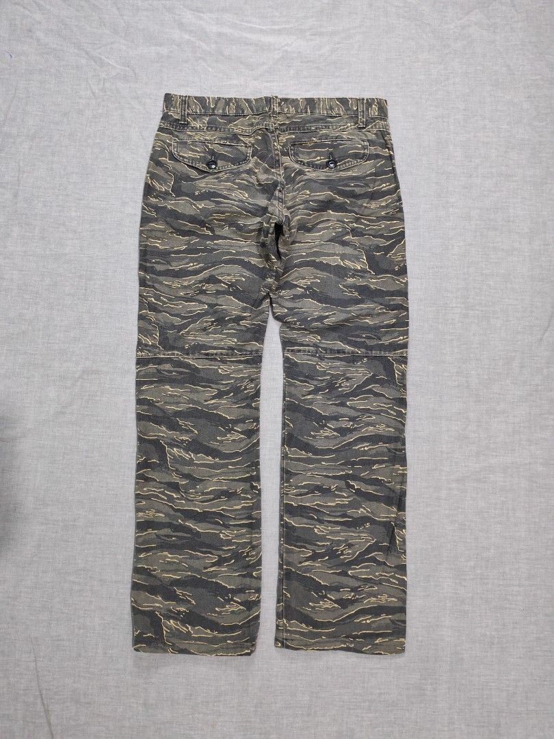 vintage tiger stripe camo pants (Category: Trousers) located in Baguio. Submitted by used_clothing2600 (Listing ID 1467969752, Image 3). Description: vintage tiger stripe camo pants size 32 verygood condition minimal signs of usage measurements waist 16 inches front rise 10 thigh 11.5 knee 8.7 length 39 leg opening 8.5 P 580.