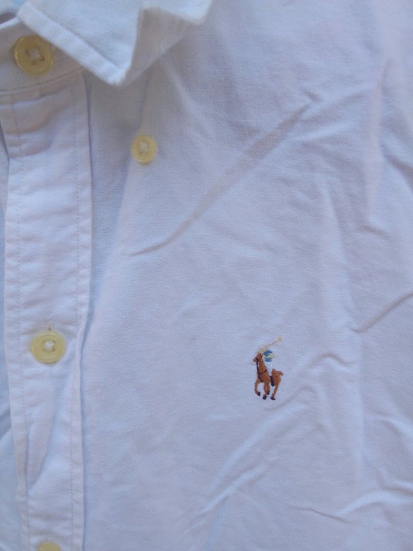 Vintage White Polo RL buttom Down (Category: Others Tops) located in Manila. Submitted by triftedrhos (Listing ID 1467931274, Image 3). Description: small on tag 18x26 in excellent condition just need wash fresh from bale.