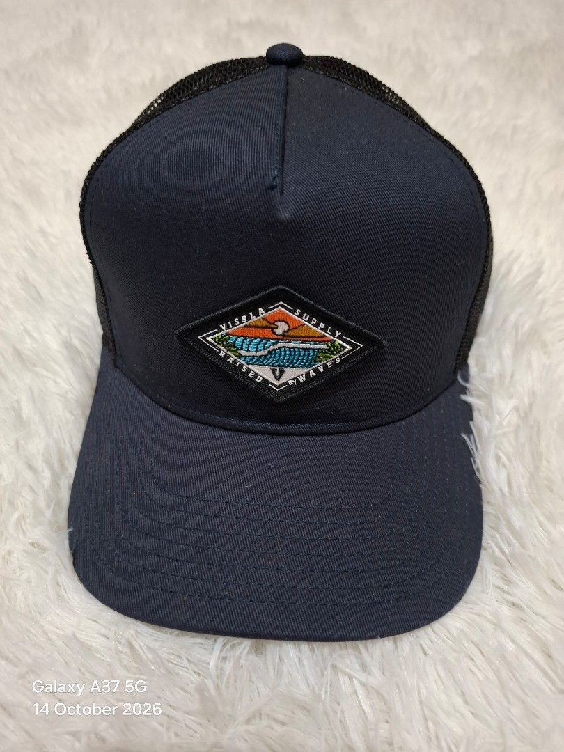 Vissla Solid Sets Trucker Hat (Category: Caps & Hats) located in Manila. Submitted by thriftfinds_tagum (Listing ID 1467986245, Image 2). Description: Vissla Solid Sets Trucker Hat like new condition dead stock one size adult Lightweight and breathable 950.⁰⁰.