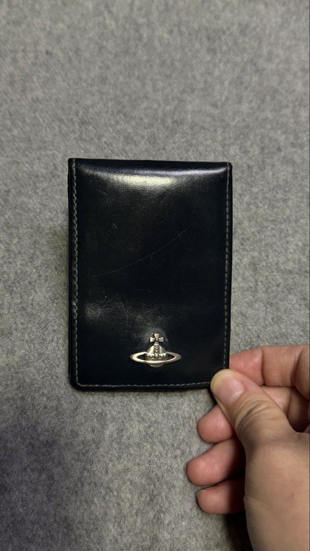 Vivienne Westwood Wallet (Category: Wallets & Card holders) located in Rizal. Submitted by eecezy2thrift (Listing ID 1467929346, Image 2). Description: Pretty nito * paki tingin nalang po Details sa Upload Pictures * As is 📌 𝗜𝗠𝗣𝗢𝗥𝗧𝗔𝗡𝗧 𝗡𝗢𝗧𝗘 ☟︎. 🚨◎ 𝗗𝗜𝗦𝗖𝗟𝗔𝗜𝗠𝗘𝗥: 𝗜 𝗵𝗲𝗿𝗲𝗯𝘆 𝗱𝗲𝗰𝗹𝗮𝗿𝗲 𝘁𝗵𝗮𝘁 𝗶 𝗱𝗼 𝗻𝗼𝘁 𝗼𝘄𝗻 𝘁𝗵𝗲 𝗿𝗶𝗴𝗵𝘁𝘀 𝗼𝗳 𝗮𝗻𝘆 𝗼𝗳 𝘁𝗵𝗲 𝗯𝗿𝗮𝗻𝗱𝘀 𝗹𝗶𝘀𝘁𝗲𝗱. 𝗡𝗼 𝗖𝗼𝗽𝘆𝗿𝗶𝗴𝗵𝘁 𝗜𝗻𝗳𝗿�