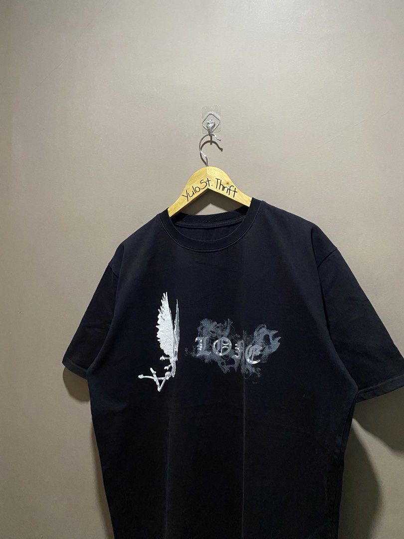 Vlone (Category: Tshirts & Polo Shirts ) located in Iloilo. Submitted by yulostreet.thrift (Listing ID 1467976122, Image 3). Description: Vlone smoke tee Cut necktags Intact washtags 24Wx30L Best fit XL Features a front and back graphic, big letter spellout on the back. Hairlines on back print 9.5/10 CR Very good condition.