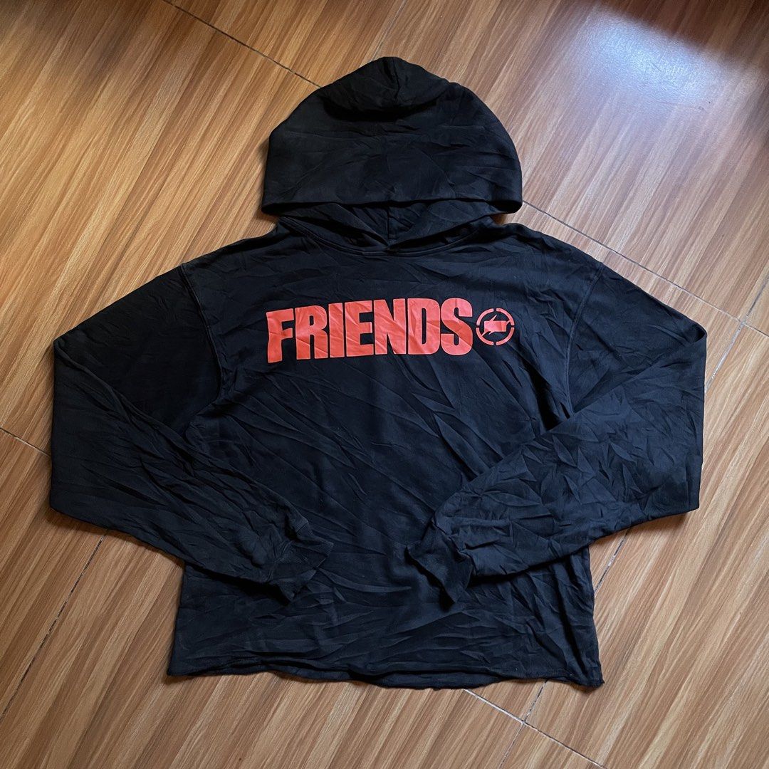 Vlone x Fragments Hoodie (Category: Coats, Jackets and Outerwear) located in General Mariano Alvarez. Submitted by 4117_thriftnthrive (Listing ID 1467988502, Image 1). Description: In good condition Paint stain Size: M Measurements Width: 22” Length: 24”.