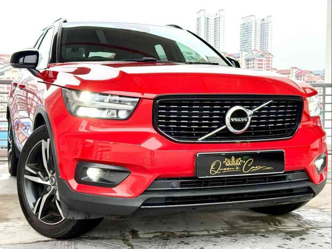 VOLVO XC40 T4 R-DESIGN (Category: Used Cars) located in Singapore. Submitted by queenscarpl (Listing ID 1461009646, Image 1). Description: Showroom: Sin Ming 176 Sin Ming Drive #01-18 Singapore 575721 Sales Contact: Alvin Ng tel:88132929 .