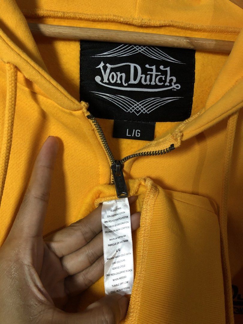Von Dutch (Category: Coats, Jackets and Outerwear) located in Plaridel. Submitted by eco_chic_finds (Listing ID 1467875823, Image 3). Description: Von Dutch Size: Large Width: 27.5 Length: 27.5 Boxy fit Like new Condition 9.8/10 Colorrate No issue Already washed .
