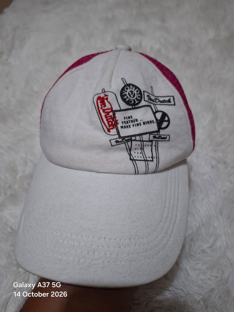 Von Dutch Trucker Cap (Category: Caps & Hats) located in Manila. Submitted by thriftfinds_tagum (Listing ID 1467978438, Image 1). Description: Von Dutch Trucker Cap Excellent condition one size Adult snap back for adjustments no fades 450.⁰⁰.