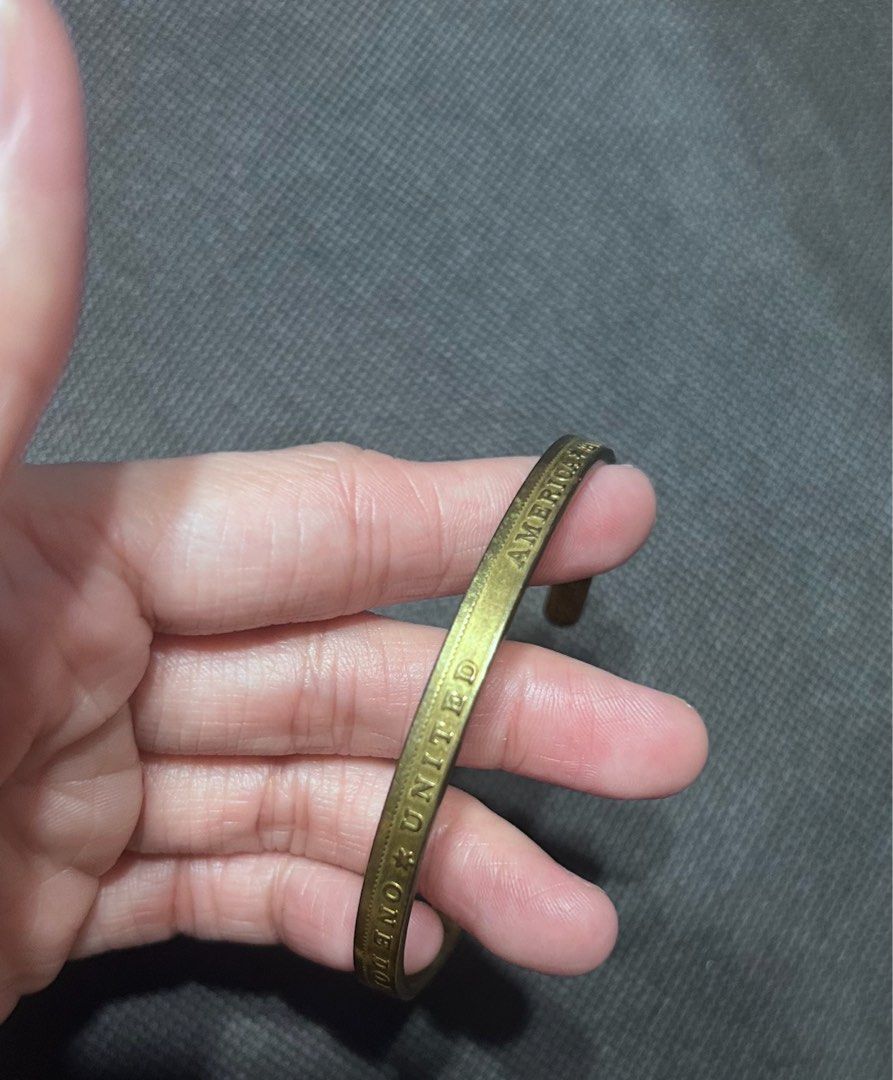 VTG Brass Cuff Bangle (Category: Bracelets) located in Makati City. Submitted by cestparfaitvintagejewelries (Listing ID 1467851914, Image 2). Description: .