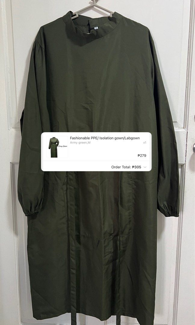 WASHABLE PPE GOWN - GREEN (Category: Medical Supplies & Tools) located in Manila. Submitted by herxi (Listing ID 1467919699, Image 1). Description: got this for ₱305 selling it for ₱250 SIZE : MEDIUM 📍CEU MANILA.