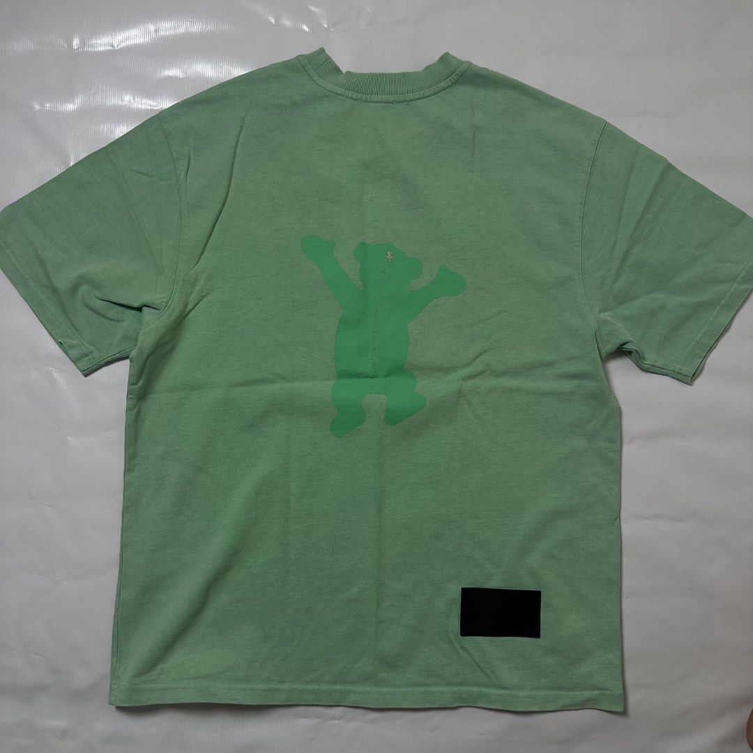 WE11DONE Green Bear Graphic Tee Size S (Category: Tshirts & Polo Shirts ) located in Gapan. Submitted by rasthriftshop17 (Listing ID 1468003478, Image 2). Description: WELLDONE w/back hit Size on tag: S Dimes: 22 x 28 Condition: Excellent Color rate: 9/10 Issue: None.