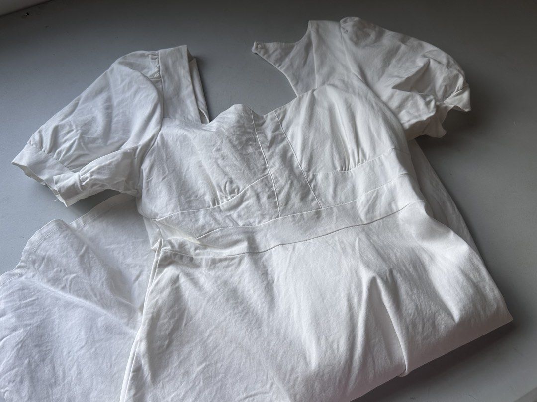 White dress (Category: Dresses) located in Baler. Submitted by swiftieversion13 (Listing ID 1467897805, Image 3). Description: Ganda ng tela nito!! 🥹 Xs to S Size!!.