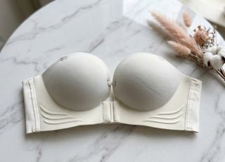 (Category: ) located in . Submitted by babeecloset_ (Listing ID 1468032999, Image 1). Description: .