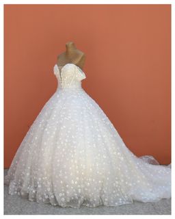 (Category: ) located in . Submitted by glammedup (Listing ID 1467901365, Image 1). Description: .