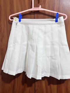 (Category: ) located in . Submitted by wardrobeinmnl (Listing ID 1467888124, Image 1). Description: .