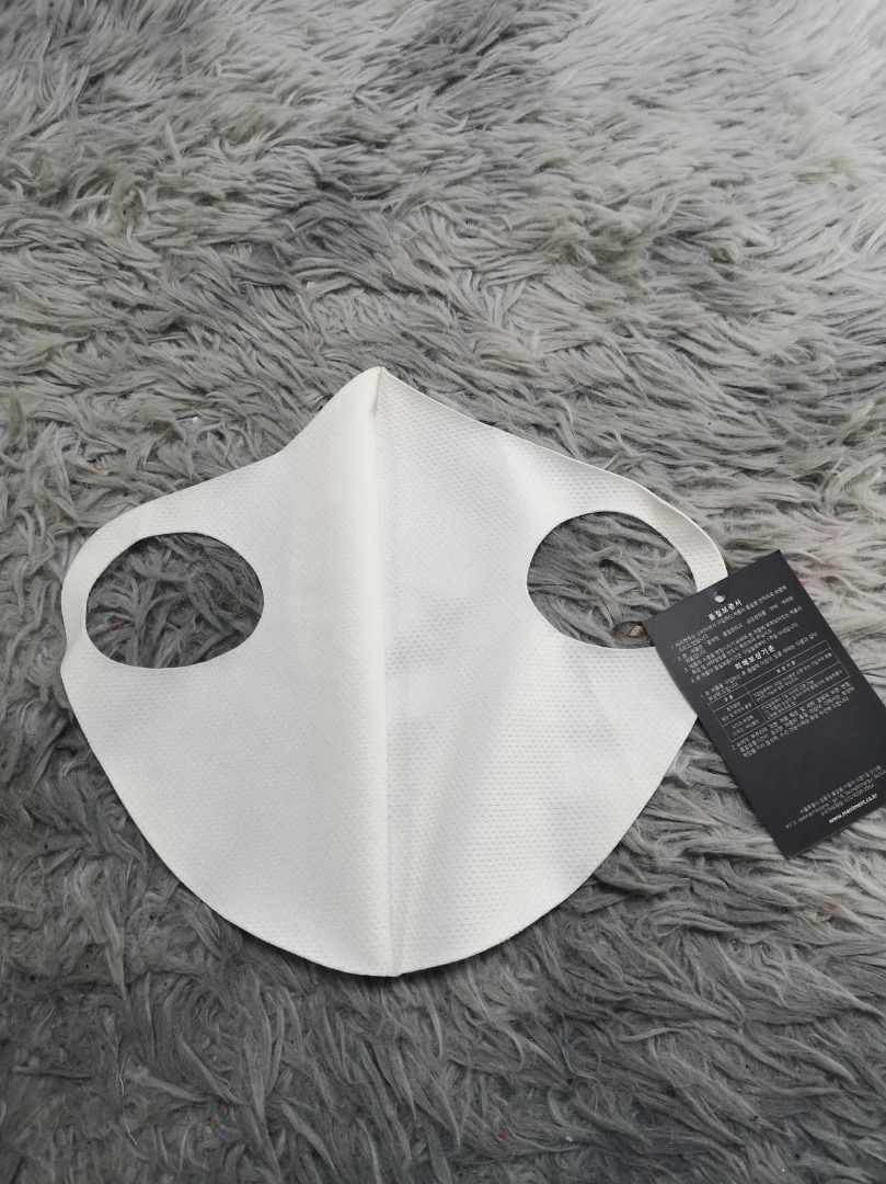 White Reusable Fabric Face Mask With Ear Cutouts (Category: Face Masks & Face Shields) located in Santa Cruz. Submitted by jmy_surplus.2 (Listing ID 1467990105, Image 2). Description: Size ; L - 9 W - 10 Color ; White Type ; Face Mask Brand ; No Brand Material ; Polyester Style ;Washable Reusable Face Mask LG 116 JMY 3 Batch #225.