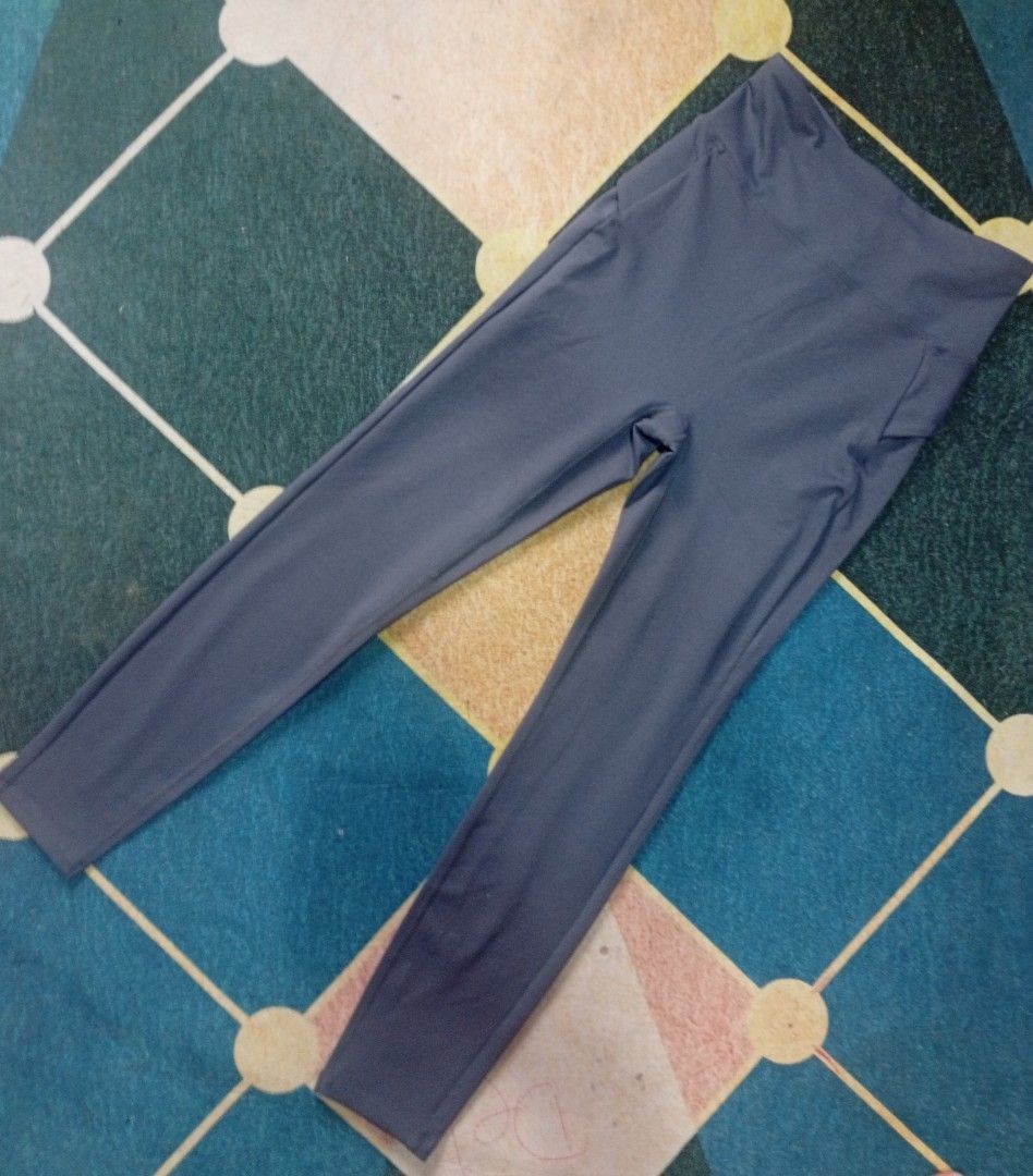 Women Sport Wears (Category: Activewear) located in Santa Maria. Submitted by itsmacmacky (Listing ID 1467995256, Image 2). Description: women sport wears inclusion -bèllure yoga leggings -Original Capri yoga leggings -Kanko running Sweater -100 each -3 for 250.