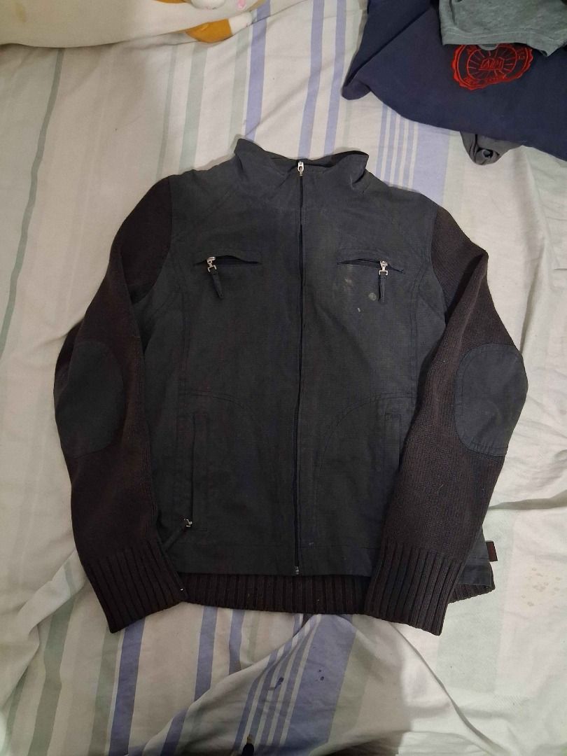 wool utility jacket with elbow patches (Category: Coats, Jackets and Outerwear) located in Mandaluyong City. Submitted by gavinnayo (Listing ID 1467875541, Image 1). Description: size : L:20 W:17 SL:22 XS price : 350 flaws : needs cleaning.