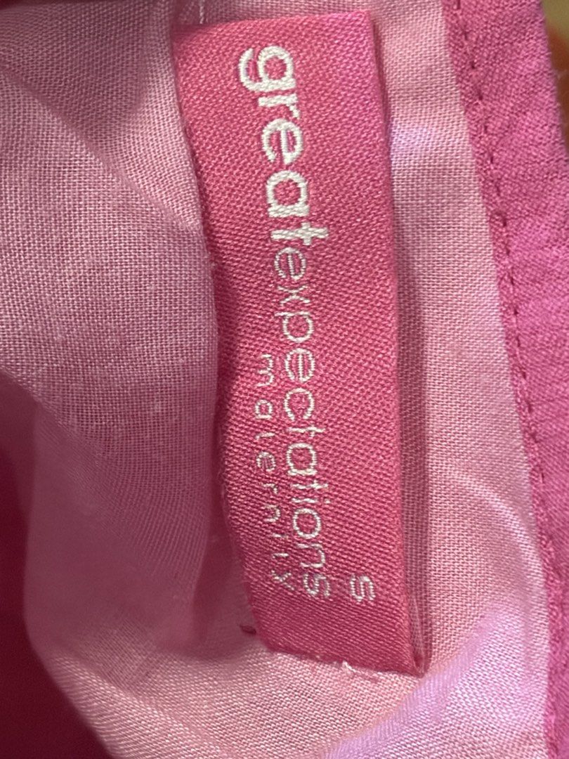 worn once Great expectations maternity wear size small (Category: Maternity wear) located in Manila. Submitted by chandleria (Listing ID 1467929414, Image 2). Description: used once only! very comfy fabric with back tie :).