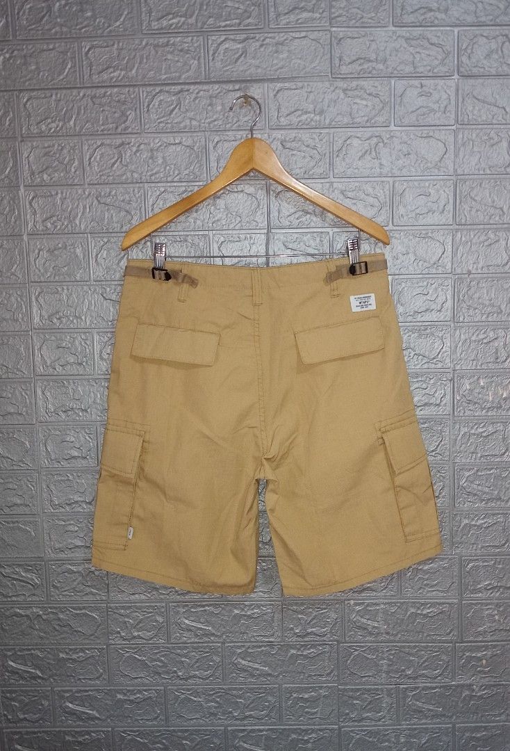Wtaps Khaki Cargo Shorts (Category: Shorts) located in Manila. Submitted by mariacafra0420 (Listing ID 1467953821, Image 3). Description: Wtaps Khaki Cargo Shorts Waist 32 Lenght 19 Excellent condition No issue 650 + sf Laguna location Dm 📩.
