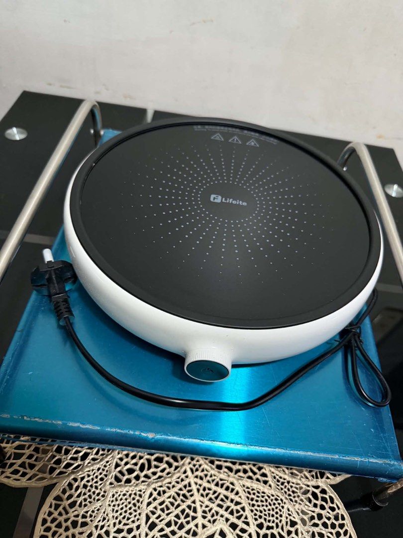 Xiaomi Induction Cooker (Category: Cookers) located in Caloocan City. Submitted by nathaniel38087 (Listing ID 1467865964, Image 1). Description: Semi brandnew with box + free stand. Used but not abuse.