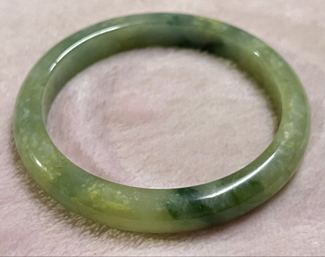 Xiuyu Jade Bangle Bracelet Size 55 (Category: Bracelets) located in Manila. Submitted by Crystal_Oracle (Listing ID 1467929594, Image 2). Description: Xiuyu jade (also known as Xiuyan jade or Xiuyu) is a traditional serpentine mineral mined in Xiuyan County, Liaoning Province, China. While Western gemologists classify it technically as serpentine rather than true nephrite or jadeite, it is celebrated as one of China’s four great historical jades.