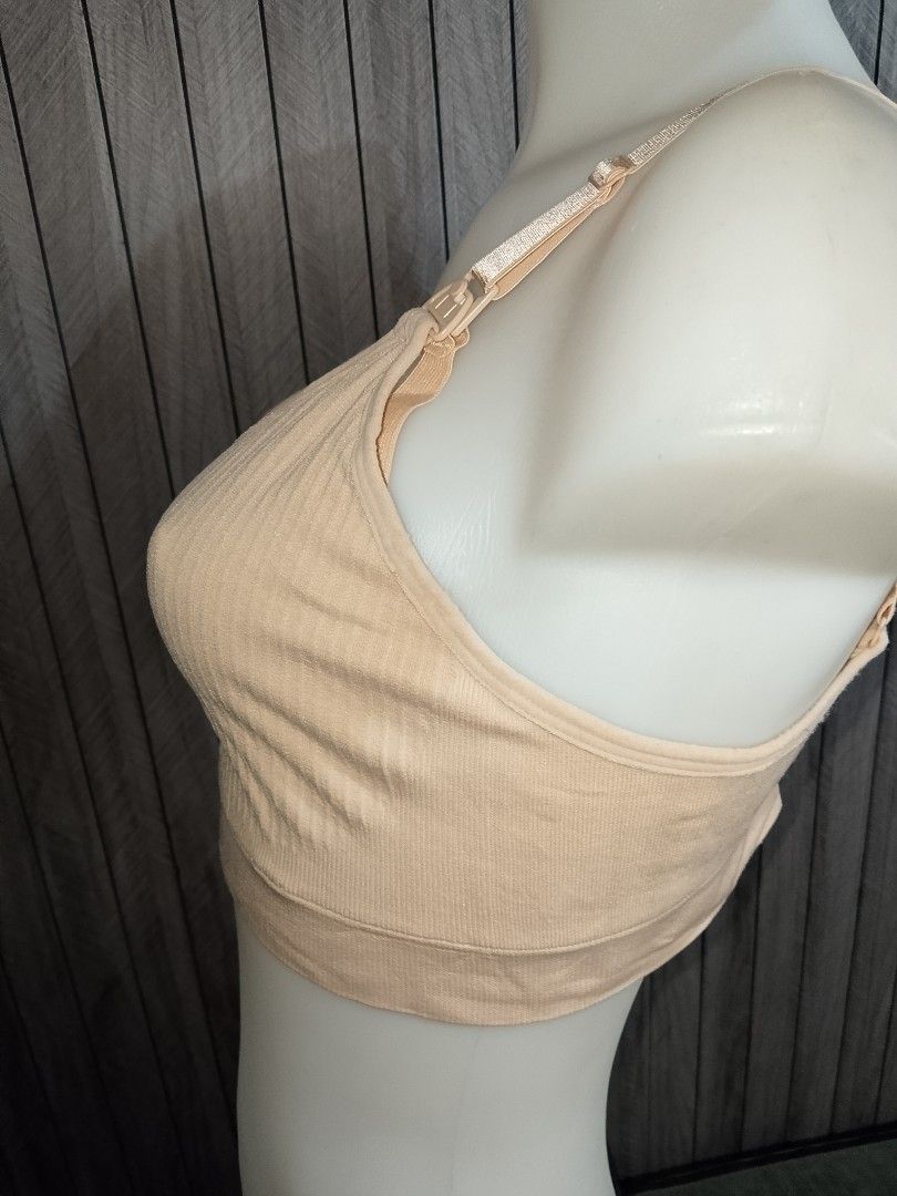 XL NURSING BRA NO PADS (Category: Undergarments & Loungewear) located in Manila. Submitted by truecrystal-1407 (Listing ID 1467841560, Image 2). Description: .