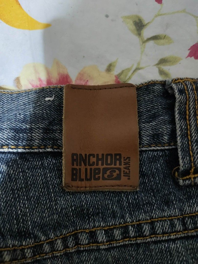 Y2K ANCHOR BLUE BAGGY PANTS (Category: Jeans) located in Tubigon. Submitted by negosyanthrift (Listing ID 1467987689, Image 3). Description: Waist:34 Length:43.5 Thighs:14.5 Leg Open:9.5 Issue stain and hildrag sign of usage Good condition 🏷️149+sf.