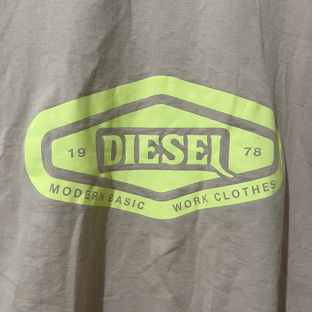Y2k Diesel Shirt (Category: Tshirts & Polo Shirts ) located in Guagua. Submitted by 2ndpick.ph (Listing ID 1467946433, Image 2). Description: Y2K Diesel Shirt Dimes:21x25 boxy fit Condition:9/10 Color rate:9.5/10 Issue:check last pic need repair 200+sf j&t ₱50luzon ₱70visayas mindanao Pampanga loc.