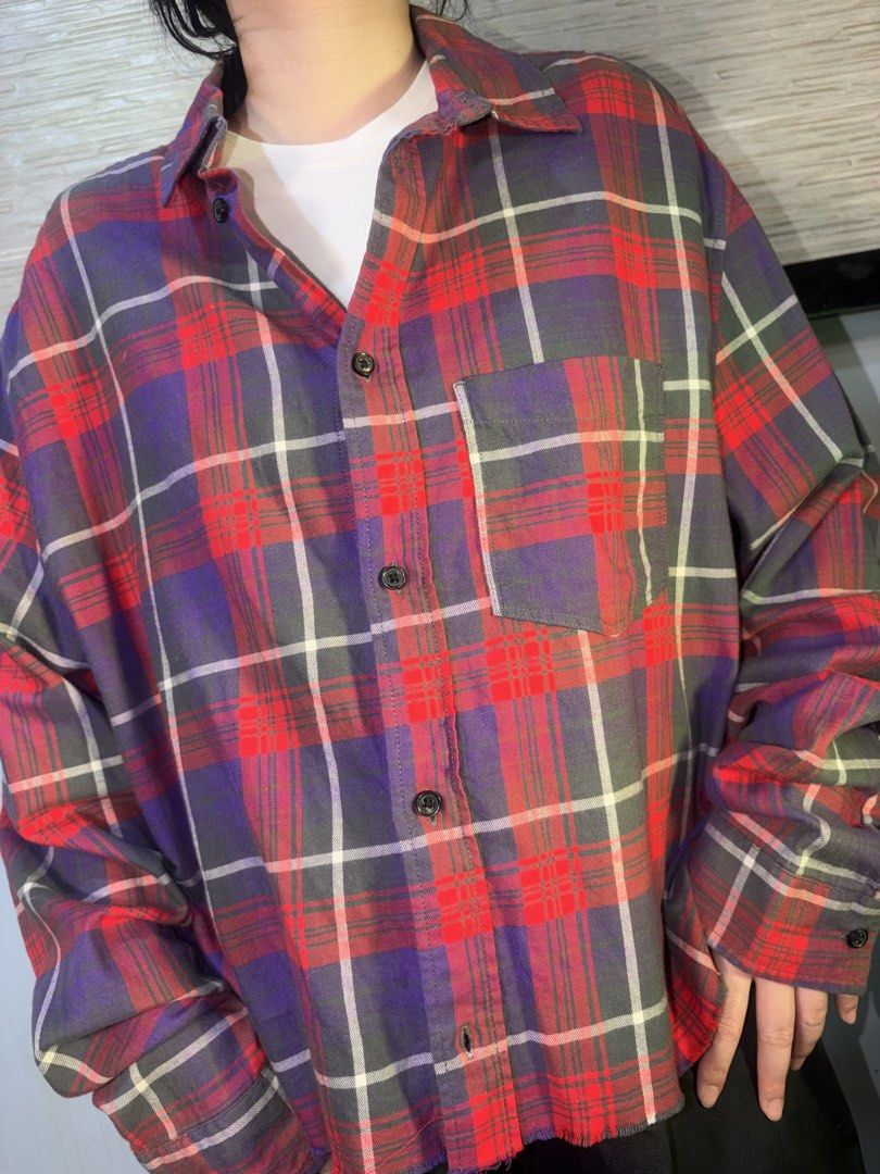 Y2K Grunge Emo Plaid Cropped Buttondown (Category: Tshirts & Polo Shirts ) located in Quezon City. Submitted by theiiclothing (Listing ID 1467857162, Image 1). Description: Y2K Grunge Emo Plaid Cropped Buttondown Size (width: 24 inches x length: 24 inches) 350PHP ONLY! DM us for reservations or further inquiries. For sure buyers, comment “mine” on this pic Stay blessed to be dressed! 🙏 Payment methods: * BPI/GCash/Maya/GoTyme *shipping fee is EX