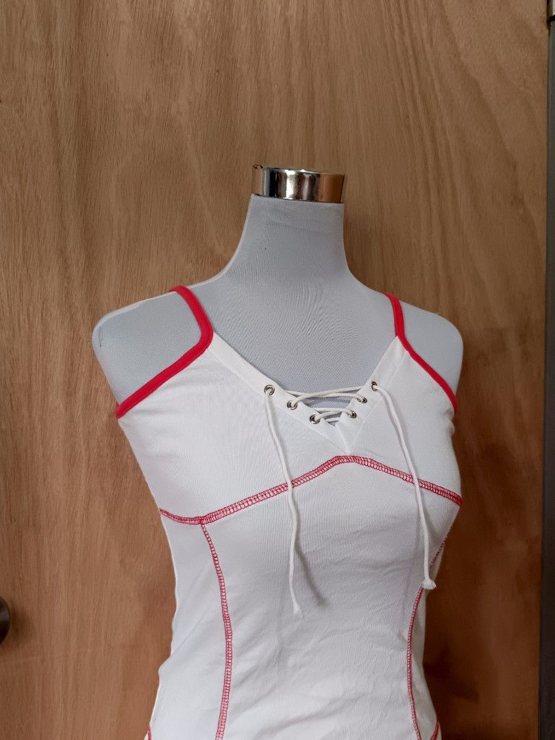 Y2k lace top (Category: Sleeveless) located in Davao. Submitted by mln-boutique (Listing ID 1468058324, Image 2). Description: size - s good condition.