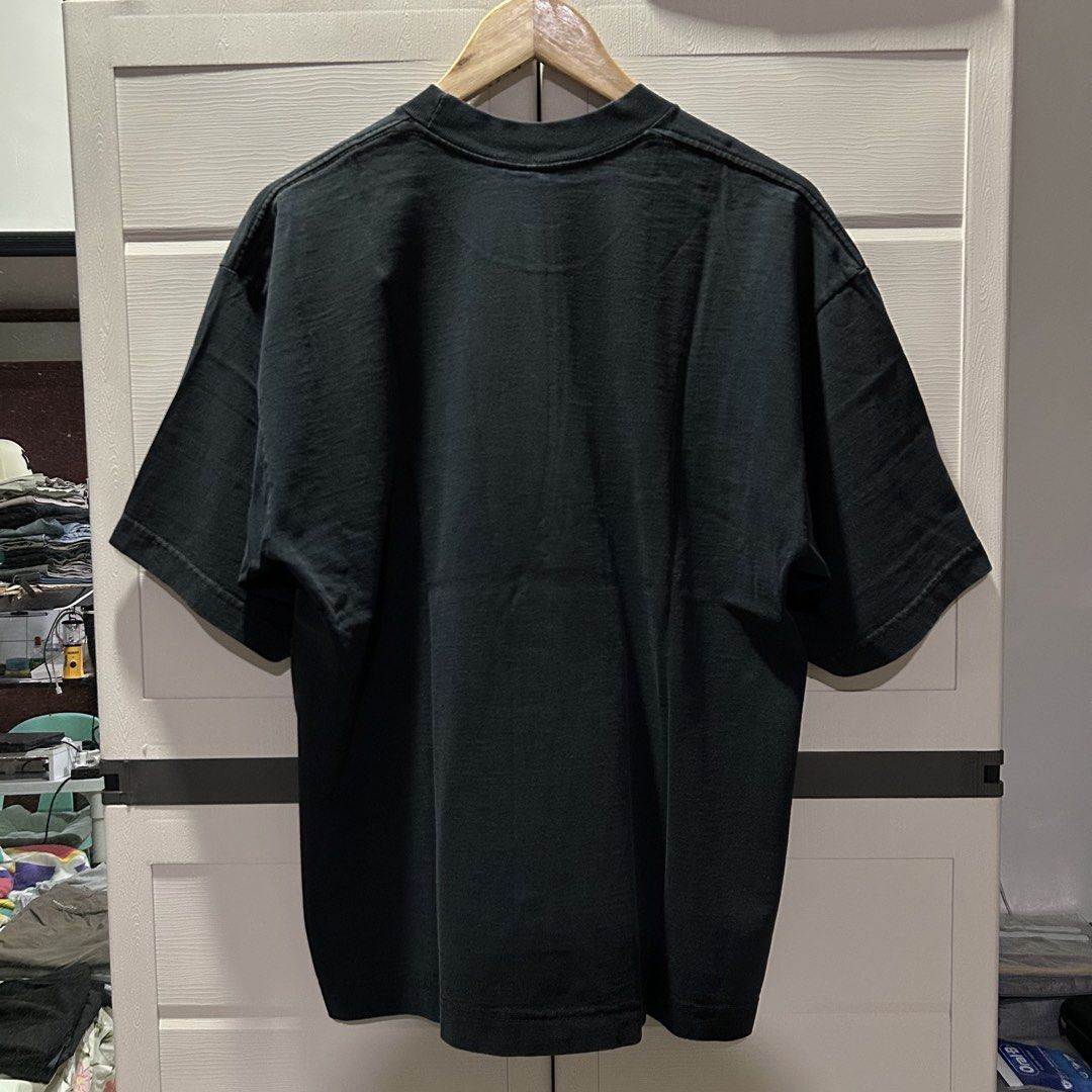 Y2K Pro 5 Black Blank Super Heavy Boxy Shirt (Category: Tshirts & Polo Shirts ) located in Baguio. Submitted by thrift_zi3 (Listing ID 1467867790, Image 2). Description: Y2K Pro 5 Black Blank Super Heavy Boxy Shirt *boxy & beefy af XL Tall on tag but altered length already W 23" L 27" *signs of usage only; 9.5/10 color rate Mine 350.
