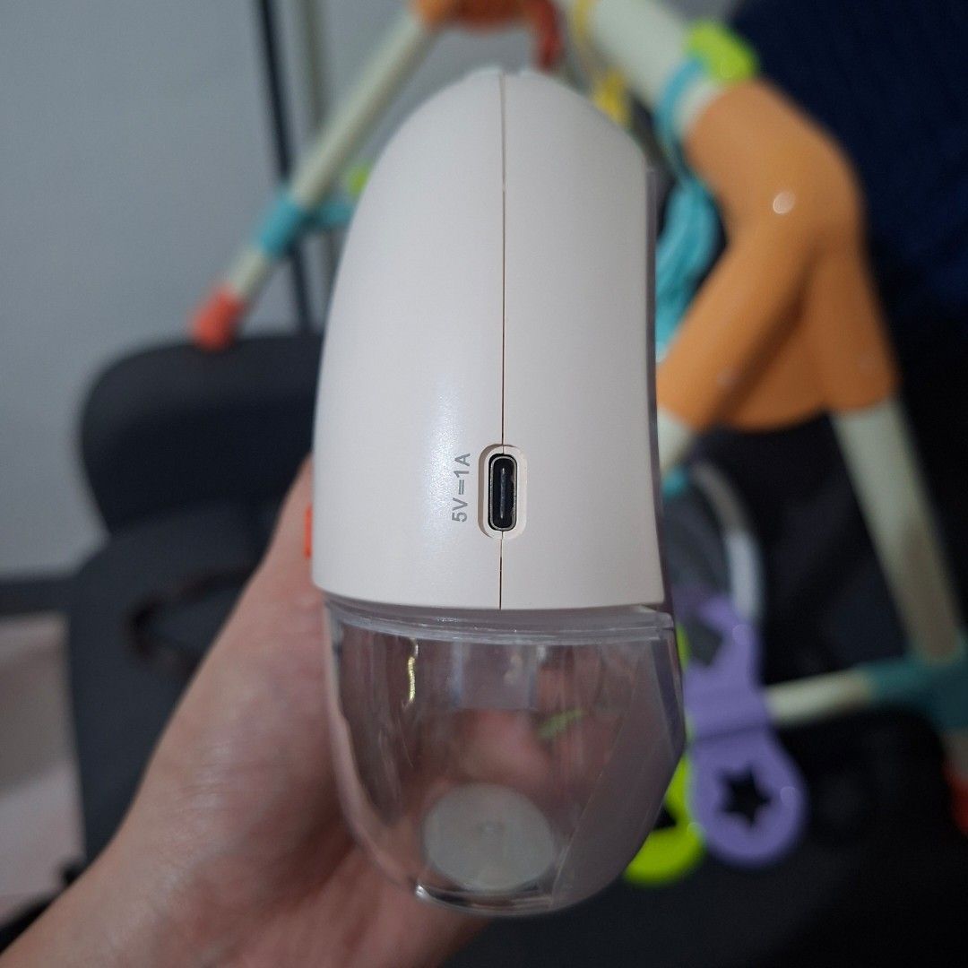 Yoboo (Category: Breastfeeding & Bottle Feeding) located in Manila. Submitted by ruaxkai (Listing ID 1468053748, Image 3). Description: Pair Rarely used, no issue, with box, not yellowish 📍 Dasmarinas .