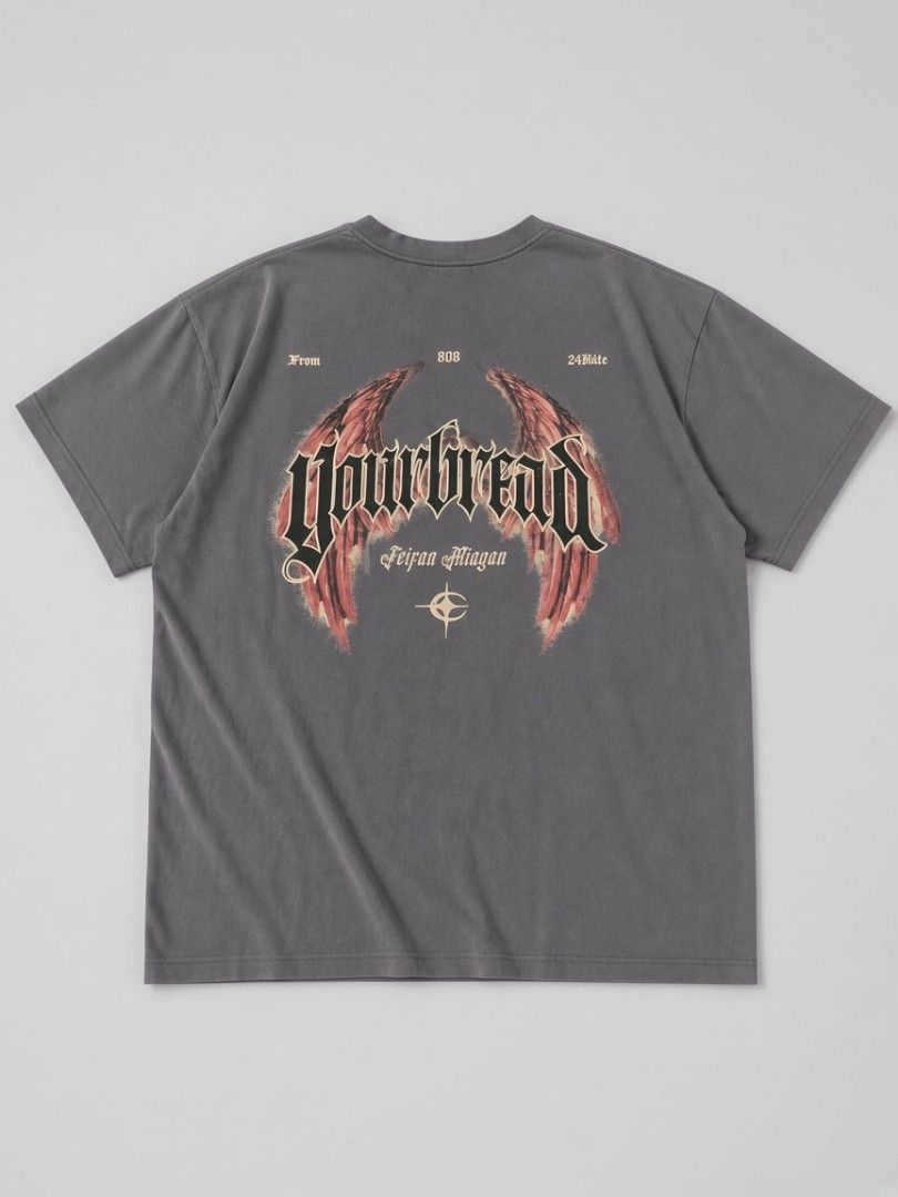 Yourbread Gray Tee (Category: Tshirts & Polo Shirts ) located in Lapu Lapu. Submitted by rebuild.arkives (Listing ID 1467940244, Image 1). Description: Yourbread Gray Tee ‎ ‎📏 Size Guide (Inches): ‎Length - 27 ‎Width - 20.5 ‎ ‎Color: 8/10 ‎Condition: 8/10 ‎Issue: Faded ‎ ‎📝 Heads up: ‎• This is a thrift item so please manage your expectations. ‎• Color may slightly differ due to lighting. ‎• Washed and ready to wear. ‎• Shipping Fee is not yet 