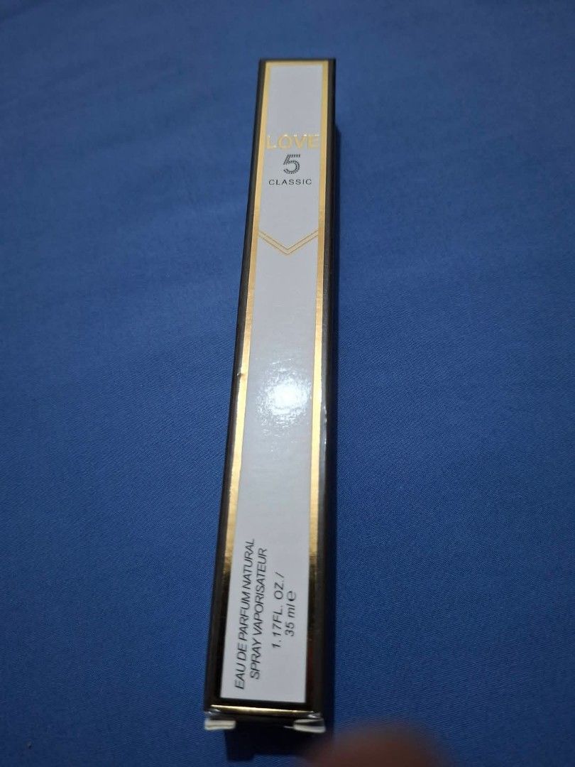 Yves Saint Laurent 5 Classic Eau de Parfum 35ml (Category: Fragrance & Deodorants) located in Manila. Submitted by closetprincess (Listing ID 1467944670, Image 1). Description: - Authentic Yves Saint Laurent 5 Classic Eau de Parfum - Spray Vaporisateur - Bottle Size: 35 ml / 1.17 FL OZ - Ideal for everyday wear - Long-lasting and captivating scent.