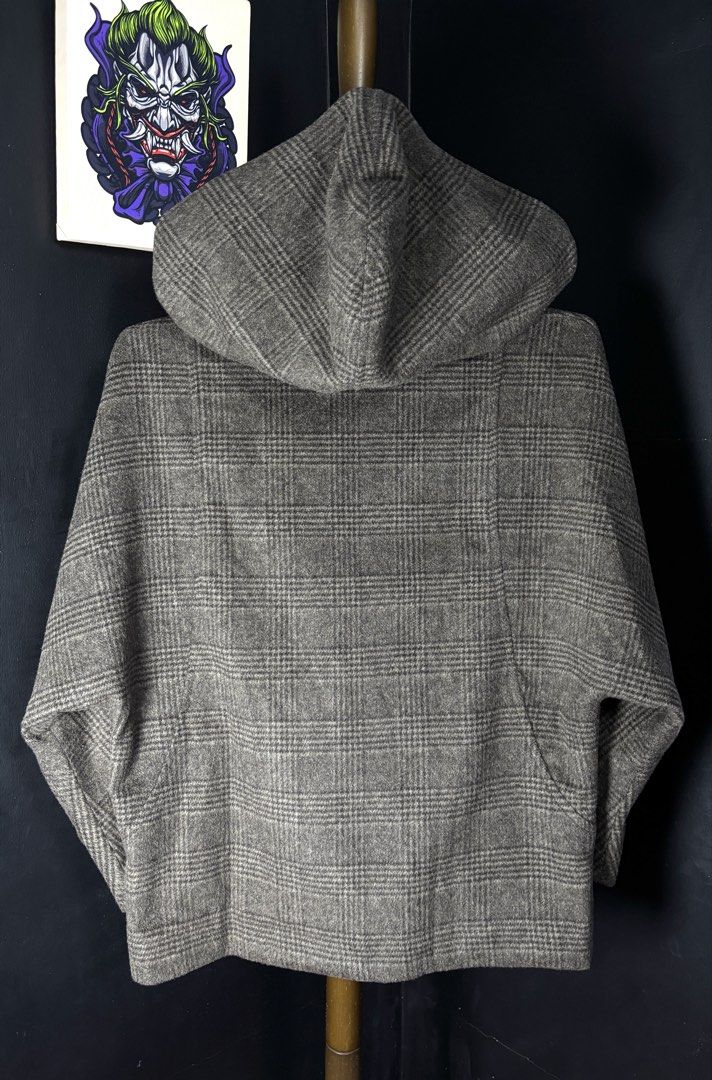 Zara Basic Grey Plaid Hooded Coat Size L (Category: Coats, Jackets and Outerwear) located in Bacoor. Submitted by calvinmanzano13 (Listing ID 1468056280, Image 2). Description: - L = 27” | W = 24” - Style: Hooded coat in classic grey plaid - Material: 51% polyester, 40% wool, 6% acrylic, 3% nylon; 100% polyester lining - Condition: Clean inside and out, excellent pre-loved condition - Features: Comfortable attached hood and smooth dark inner lini