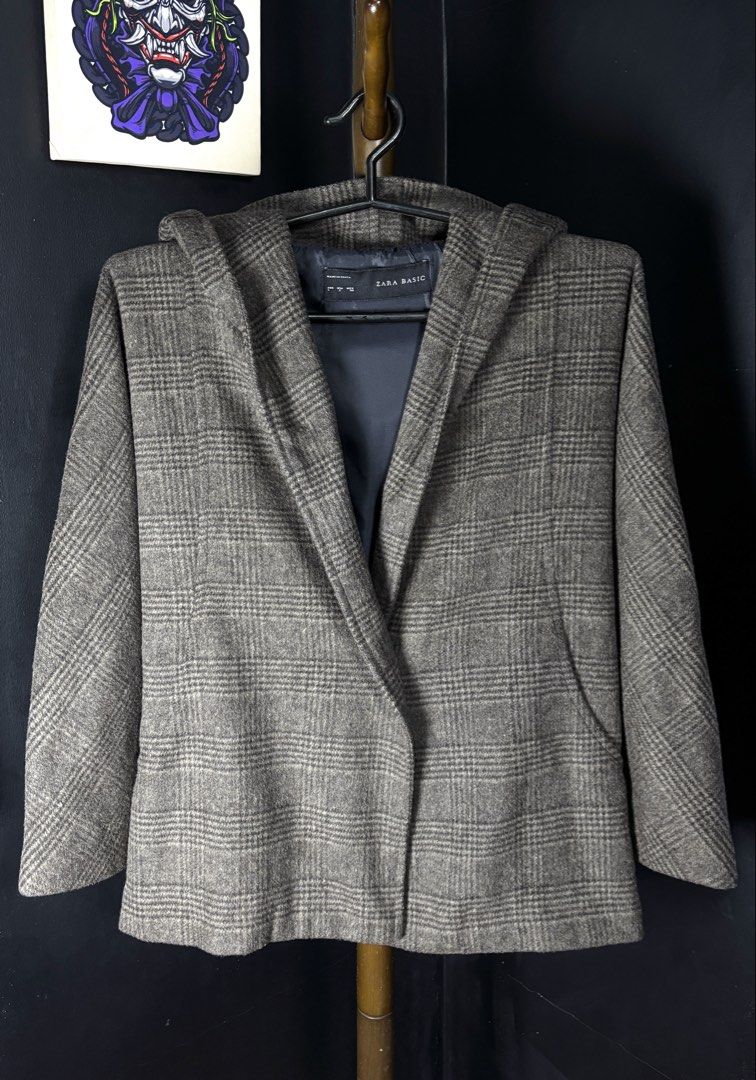 Zara Basic Grey Plaid Hooded Coat Size L (Category: Coats, Jackets and Outerwear) located in Bacoor. Submitted by calvinmanzano13 (Listing ID 1468056280, Image 1). Description: - L = 27” | W = 24” - Style: Hooded coat in classic grey plaid - Material: 51% polyester, 40% wool, 6% acrylic, 3% nylon; 100% polyester lining - Condition: Clean inside and out, excellent pre-loved condition - Features: Comfortable attached hood and smooth dark inner lini