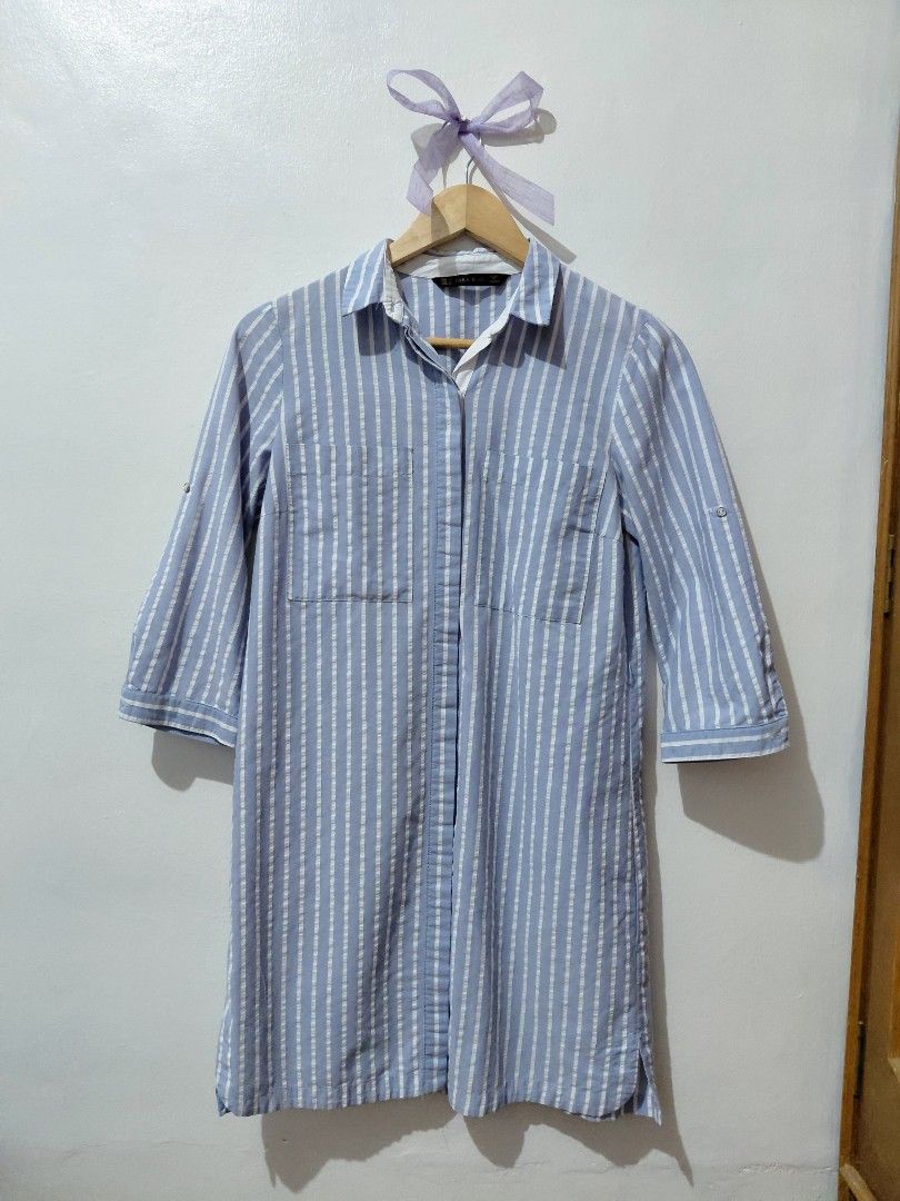 Zara Basic Striped Shirt Dress Size (Category: Dresses) located in Tarlac. Submitted by wornwardrobe (Listing ID 1467940628, Image 1). Description: Will best fit size S No lining Kindly note that all items are stored at my parents' house and not on hand. Retrieval takes up to 2 weeks before shipping. Please purchase only if you're okay with the wait. Message me to check the next available shipping date! Thank you!.