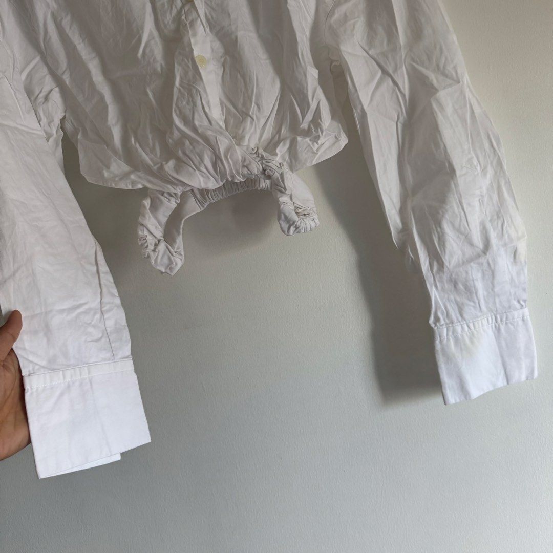 Zara crop longsleeves (Category: Longsleeves) located in Manila. Submitted by apparella.ph (Listing ID 1467955291, Image 3). Description: Na stock lng sa cabinet Not using anymore maliit na Bust:36 Waist:26-30(garterized) Length16.5 ☑️Everything is my Own preloved / BNWT/BNWOT ☑️ not thrifted/Ukay ☑️ malukot sa picture kasi na stock sa cabinet (tinatamad mag plantsa ✌️ ) ☑️Personal items ( usually bought in US/UK/JPN ) every year po ako nag aabro