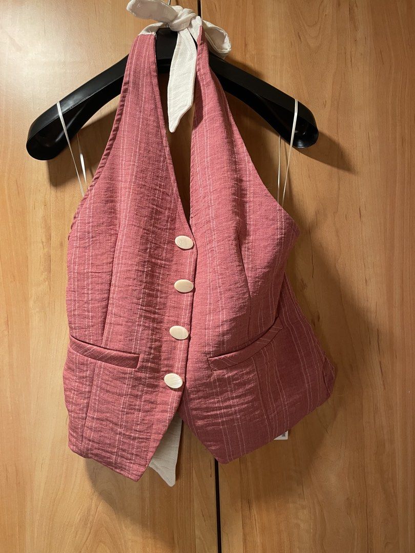Zara halter backless waistcoat (Category: Sleeveless) located in Manila. Submitted by mysticcloud-84bcc6 (Listing ID 1467874876, Image 2). Description: Mostly bought in Duty Free Rome, Italy and ZARA stores in Barcelona, Spain - Mostly are travel exclusive ✅guaranteed original ✅excellent condition ✅just kept in the closet ✅no holes, tears or snags RFS: ✅Downsizing my closet ✅gained weight ✅Impulse buy ✅Too many clothes/jewelries/bags .
