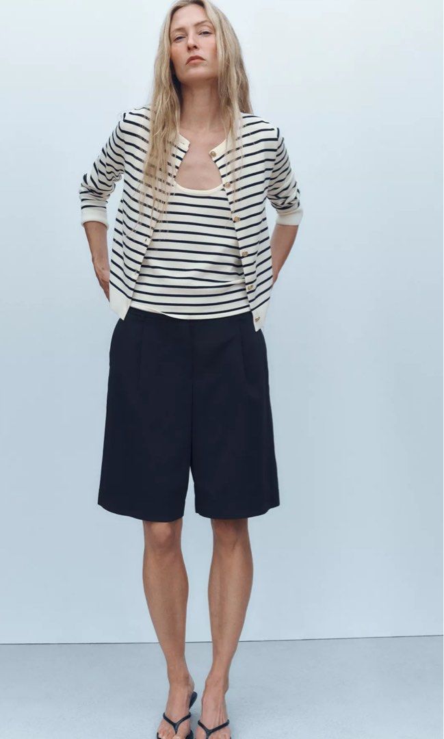 Zara stripe cardigan (Category: Coats, Jackets and Outerwear) located in Taguig. Submitted by gabby85953 (Listing ID 1467941316, Image 3). Description: No ww No dimension .