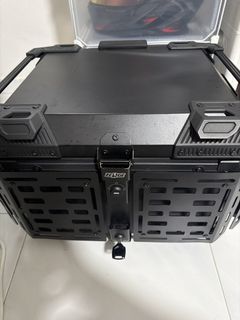 Zedge 45L X-Gravity Plastic Top Box w/ Back Rest, Motorcycles ...