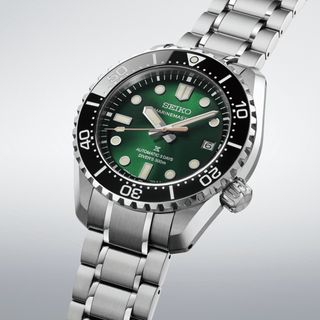 （分類：）位於 。 由 watch_outz 提交（商品編號 1468156986，圖片 1）。簡介： 。