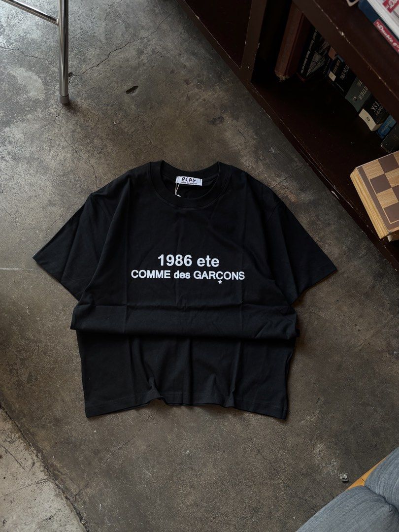 1986 COMME des Garcons (Category: Tshirts & Polo Shirts ) located in Manila. Submitted by distinct_mnl (Listing ID 1468089100, Image 2). Description: CDG by COMME des GARÇONS 1986 Tee Php 1289 S - 21x26 M - 22x27 L - 23x28 XL - 24x29.