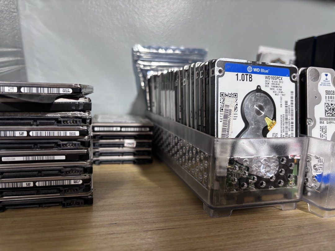 1TB AND 500GB 2.5 INCH HDD (Category: Hard Disks & Thumbdrives) located in Manila. Submitted by reginedetera (Listing ID 1468237216, Image 1). Description: 250gb- 250php 320gb- 300php 500gb- 500php 1tb- 1500php Assorted brands All tested 100% health and perf With 7days warranty Loc: Pasig.