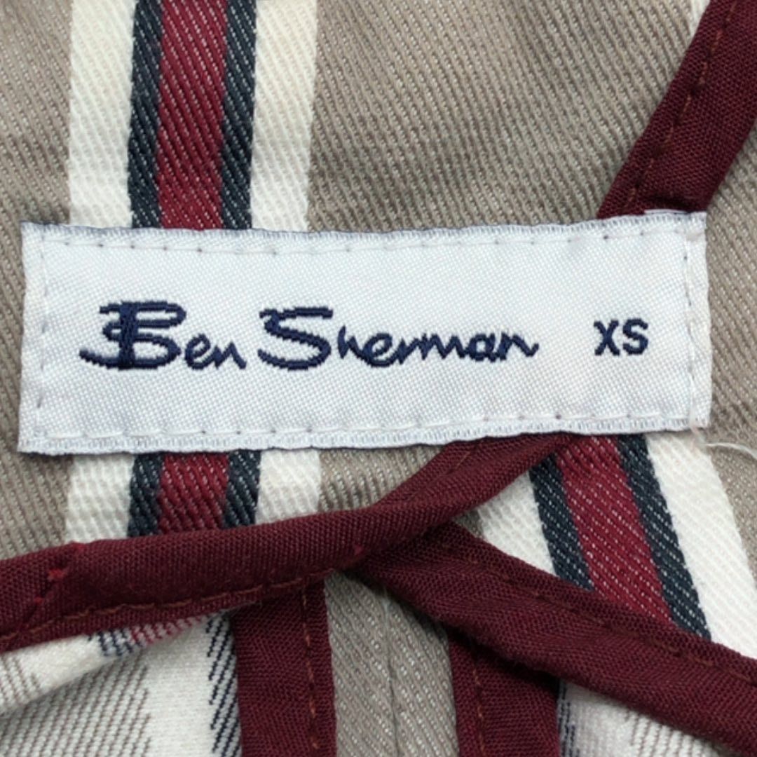 267009981 BEN SHERMA CLOTHES JACKET SIZE XS (Category: Luxury Apparel) located in Taguig. Submitted by ecoring.ph (Listing ID 1468098618, Image 3). Description: ◆CONDITION: B ◆DESCRIPTIONS: (Other defects/info:) The body of the jacket coat is stained and dirty, has minimal fabric pills, and shows signs of use. * SIZE: ◆SHOULDER TO SHOULDER: 13.5inches. (approximately only) ◆BUST: 30inches. (approximately only) ◆ LENGTH: 20inches. (approximately o