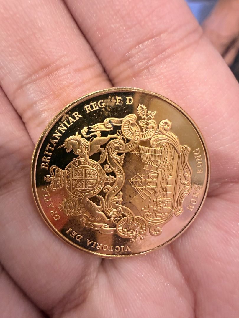 2 22k Gold Coins 16g EACH (Category: Vintage Collectibles) located in Manila. Submitted by faterapana32064 (Listing ID 1468226297, Image 2). Description: meet-up only.