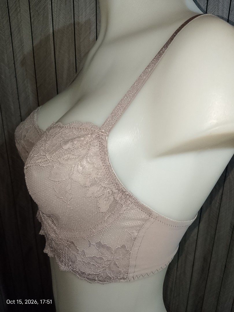 34b Next lace bra no pads with underwire (Category: Undergarments & Loungewear) located in Manila. Submitted by truecrystal-1407 (Listing ID 1468174650, Image 2). Description: NOT THRIFTED IMPORTED RFS: DECLUTTERING.