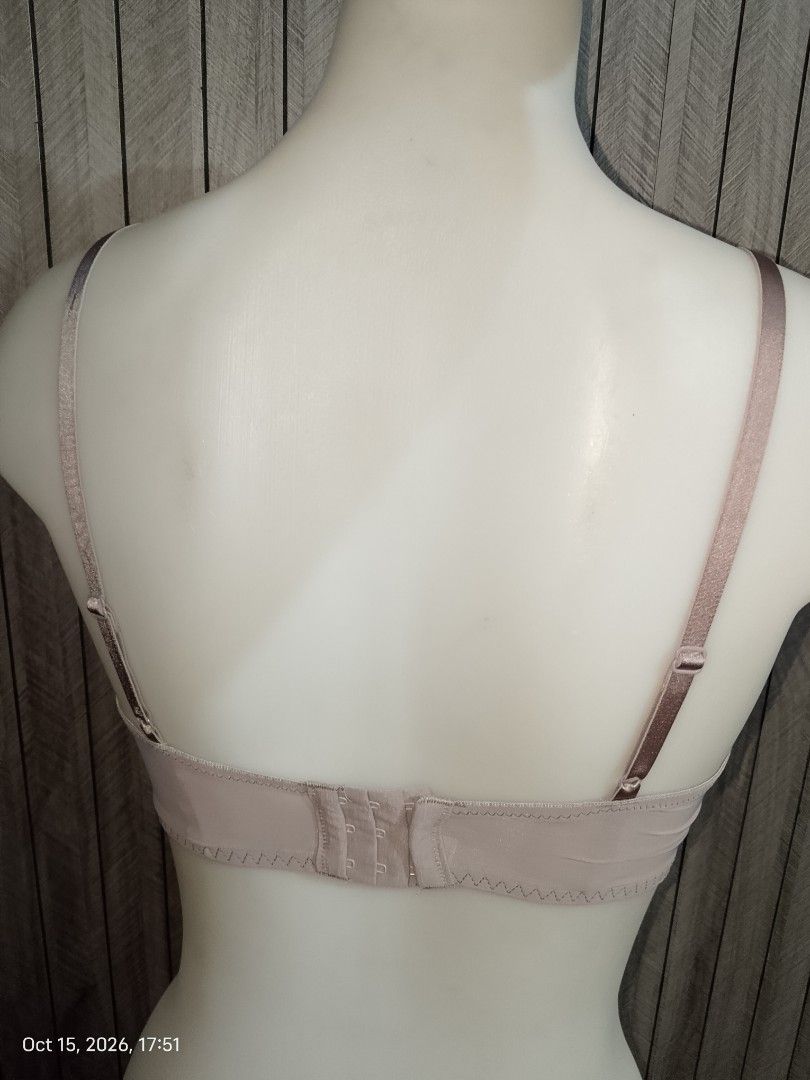 34b Next lace bra no pads with underwire (Category: Undergarments & Loungewear) located in Manila. Submitted by truecrystal-1407 (Listing ID 1468174650, Image 3). Description: NOT THRIFTED IMPORTED RFS: DECLUTTERING.
