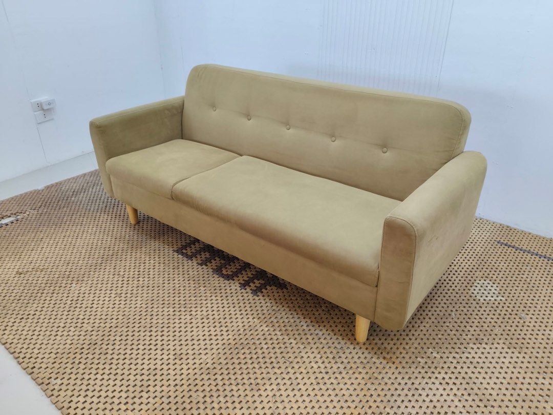 3 seater sofa (Category: Sofas) located in Quezon City. Submitted by matetdevis13 (Listing ID 1468221237, Image 2). Description: 3-Seater Fabric Sofa Price: 10,500 L67 x W27 x H30/16 In good condition Code JMD58-M553.